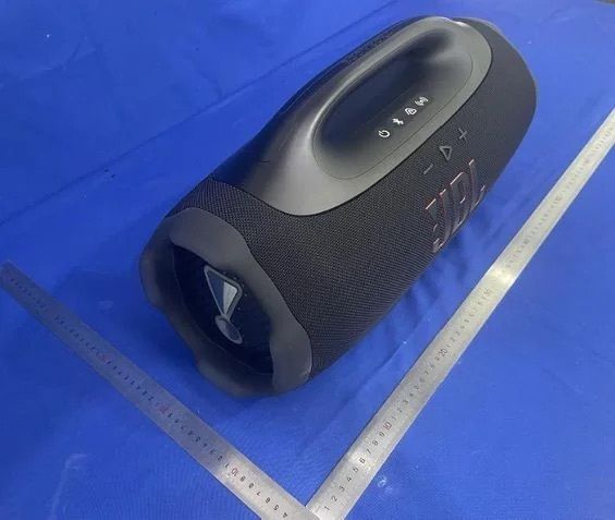 JBL Boombox 4