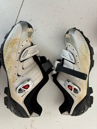mountain bike shoes