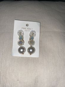 Pearl earrings