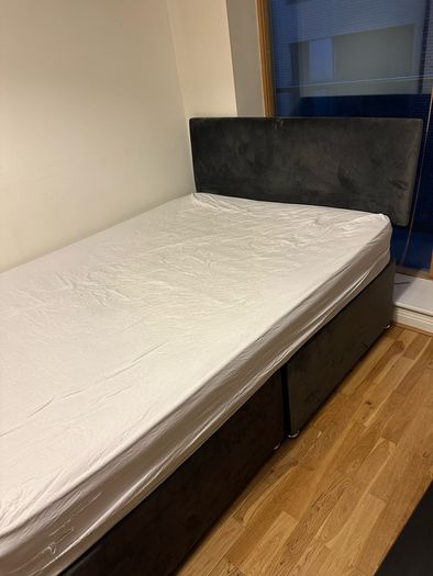 Double Bed