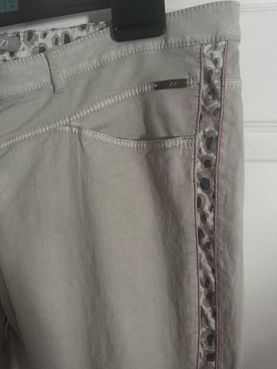 Tuzzi lovely stretchy pants size UK16 EU44 Postage included