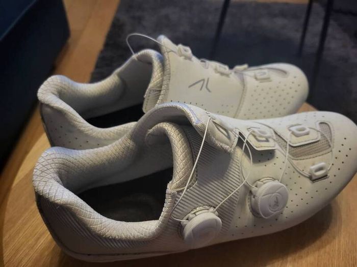 cycling shoes