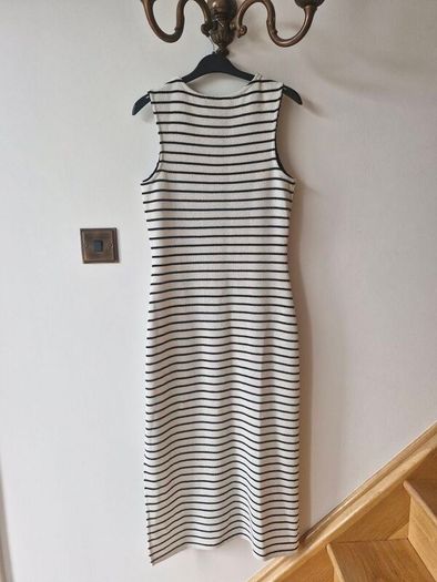Knitted sleeveless dress