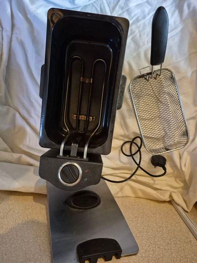 Russell Hobbs Deep Fat Fryer