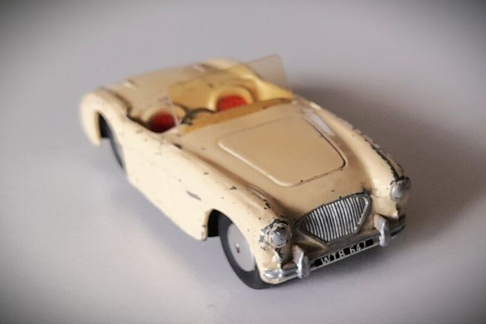 Diecast Vintage Corgi Toys Austin Healey 100 - Fair to Good Original Condition/No Box
