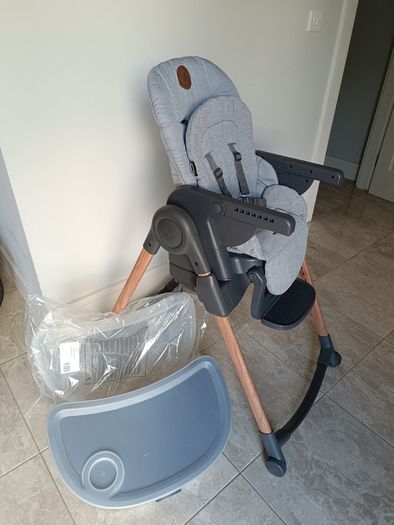 Maxi-Cosi Minla Plus High Chair + 2 New Tray Covers