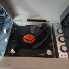 Beautiful 1960s Bush SRP41 Cased Record Player in Working condition