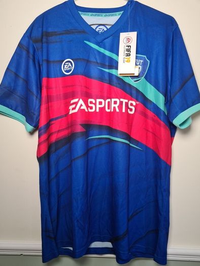 FiFA 19 football home jersey shirt Size Large EA SPORTS Brand new BNWT