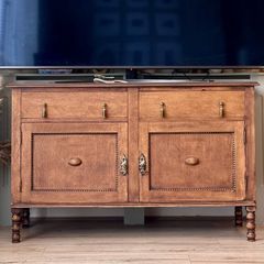Antique oak sideboard / TV stand