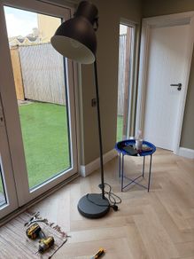 Floor lamp