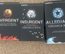 divergent 3 book series
