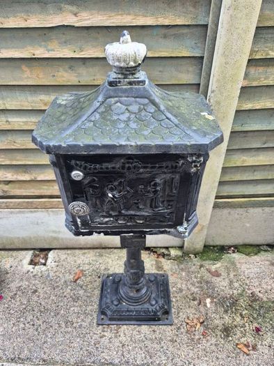 pillar post box