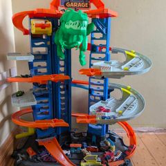 Hot wheels Ultimate Garage