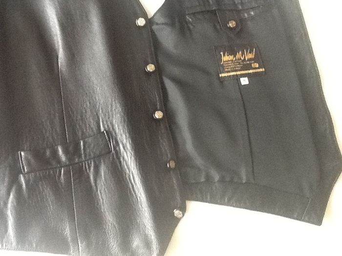 Ladies  JULIAN  VARD  Leather Waistcoat