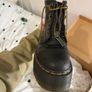 Dr.Martens Sinclair max plataform boots in black Pisa Leather Image 4