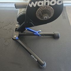 Wahoo KICKR V5 Smart Turbo Trainer + Cassette