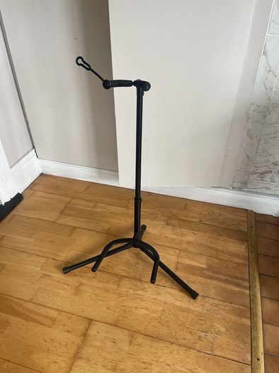 guitar stand