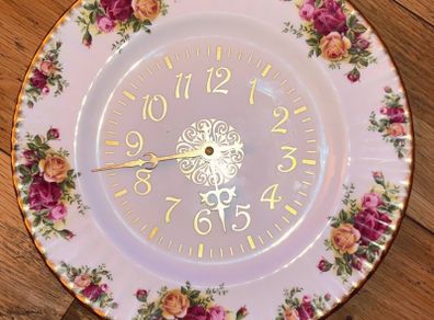 Royal Albert Country Rose Clock