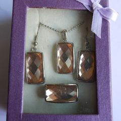 18K Gold Plated Jewellery Set - Necklace, Earrings and Ring