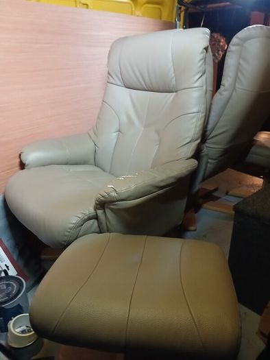 leather reclinig chairs