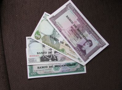 Mozambique Large Uncirculated Banknotes.Overprints.1961-1972.Large notes.