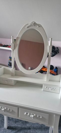 dressing table with stool