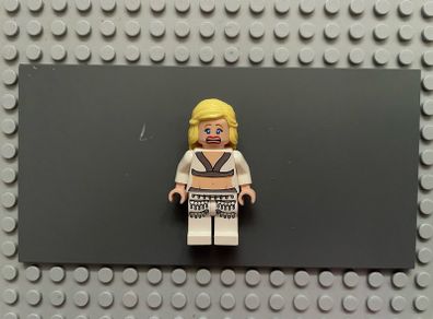 lego Indiana jones iaj032 Willie Scott minifigure- Sacrificial Outfit