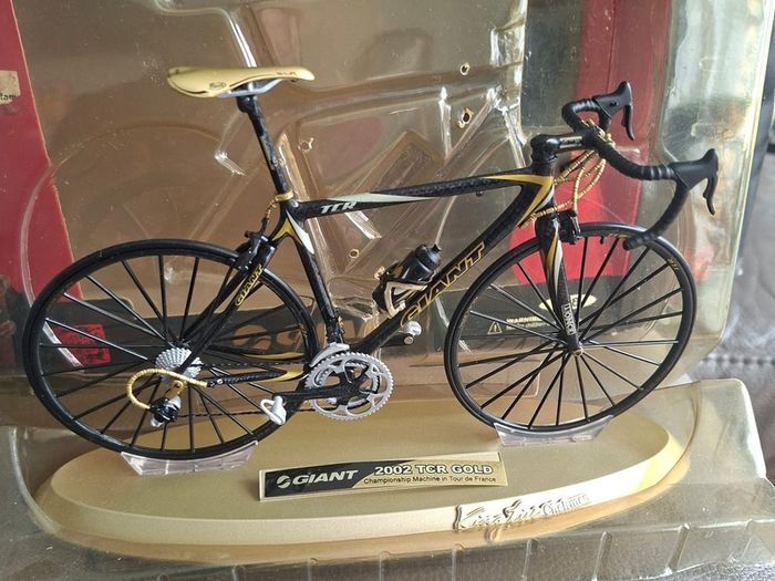 Diecast Giant Bicycle 1:8 scale