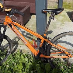 BTWIN Rockrider mountain bike.