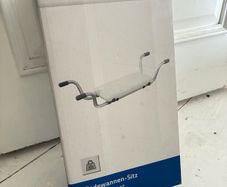 Bathtub seat