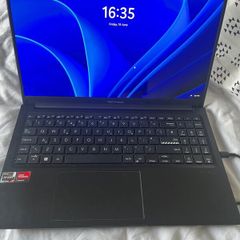 Asus Vivo 16 inch - ryzen 7 laptop -16gb ram - 512