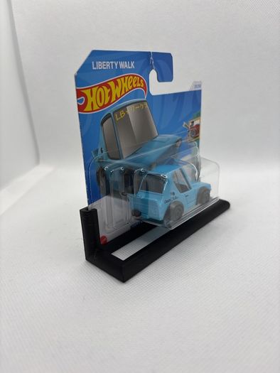 Hot wheels Nissan Skyline 2000GT-R LBWK