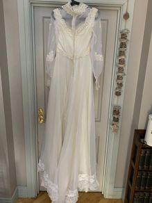 Vintage wedding dress