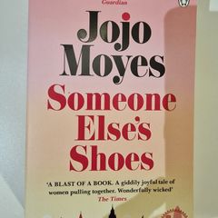 Someone Else's Shoes by Jojo Moyes (Paperback)