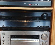 HiFi Received , Records player,  2.1 speakers