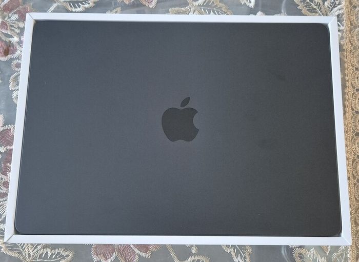Macbook Air M2 8/256 100% battery