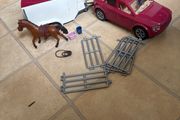 Schleich car and horse box
