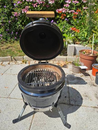 Mini Kamado BBQ