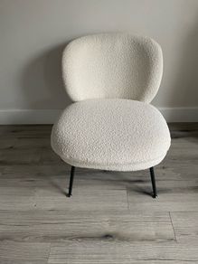 bedroom chair