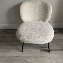 bedroom chair