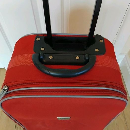 Suit case