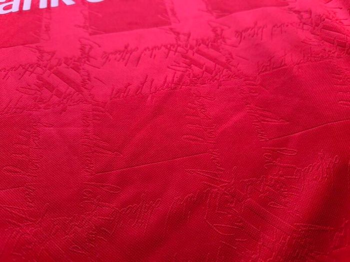 2016/17 Munster Rugby Adidas Tight Fit Jersey Size L Adults