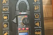 High precision clamp meter