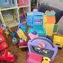 Peppa Pig Dolls house and bundle Image 3