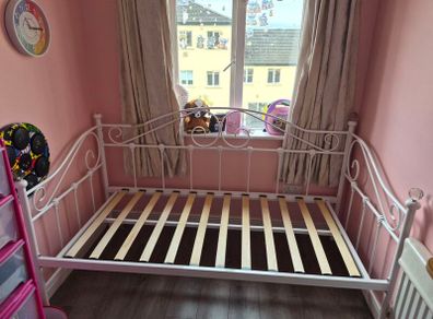 single day bed