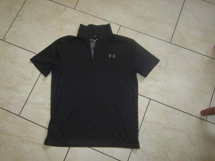 Under armour t shirt