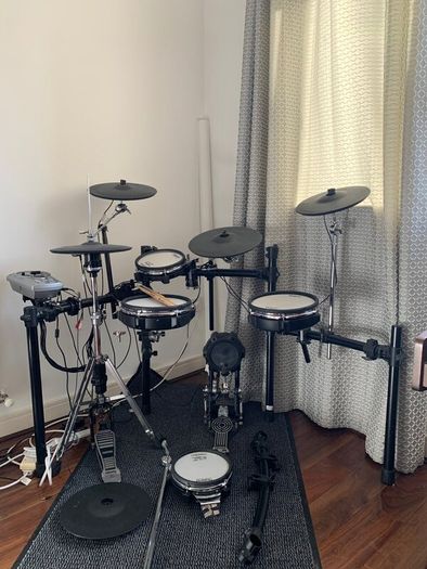 Roland TD 15 V-Drums