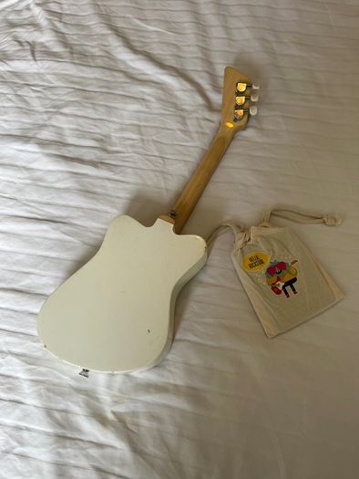 Loog guitar kids
