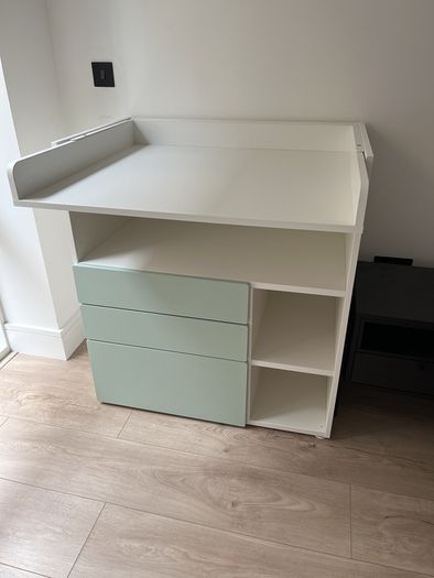 Free To Go IKEA Changing table