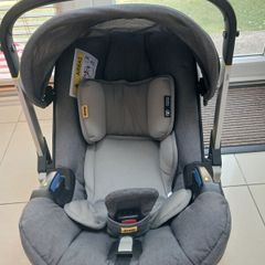 Doona Max Car seat , Stroller and Isofix base
